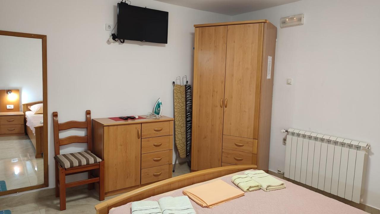 Apartments Familia Μπούντβα Εξωτερικό φωτογραφία