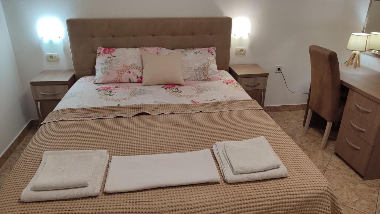 Apartments Familia Μπούντβα Εξωτερικό φωτογραφία