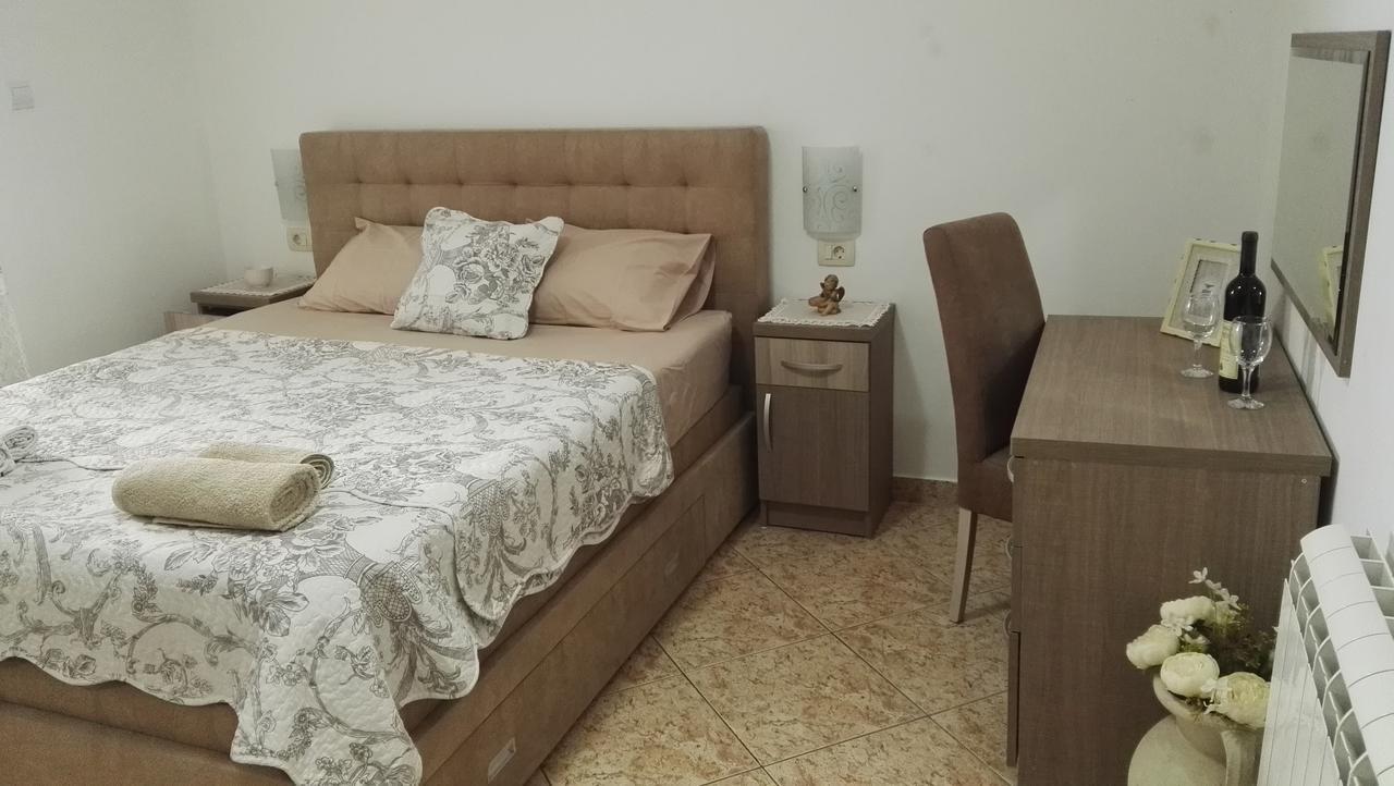 Apartments Familia Μπούντβα Εξωτερικό φωτογραφία