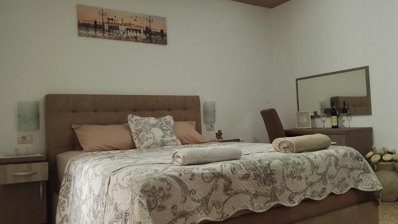 Apartments Familia Μπούντβα Εξωτερικό φωτογραφία
