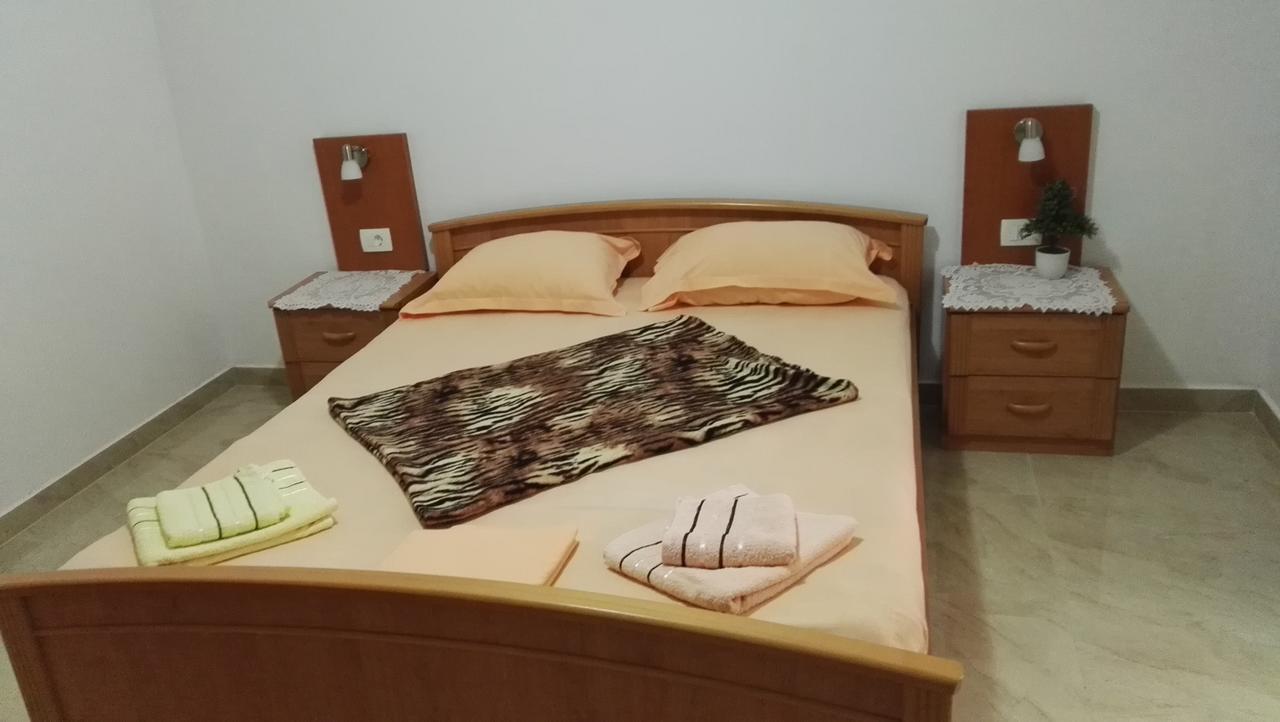 Apartments Familia Μπούντβα Εξωτερικό φωτογραφία